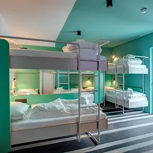Hotel Meininger Gare Du Midi